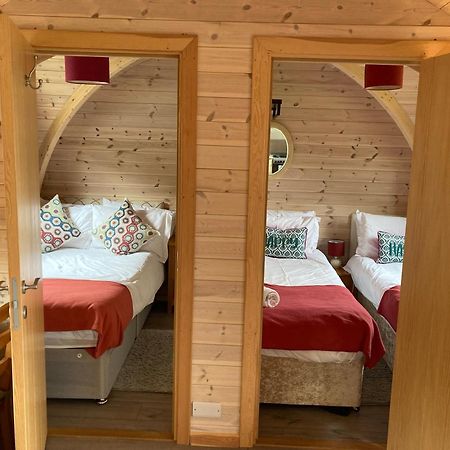 Hotel Squirrel Glamping Pod School House Farm Leighton  Zewnętrze zdjęcie