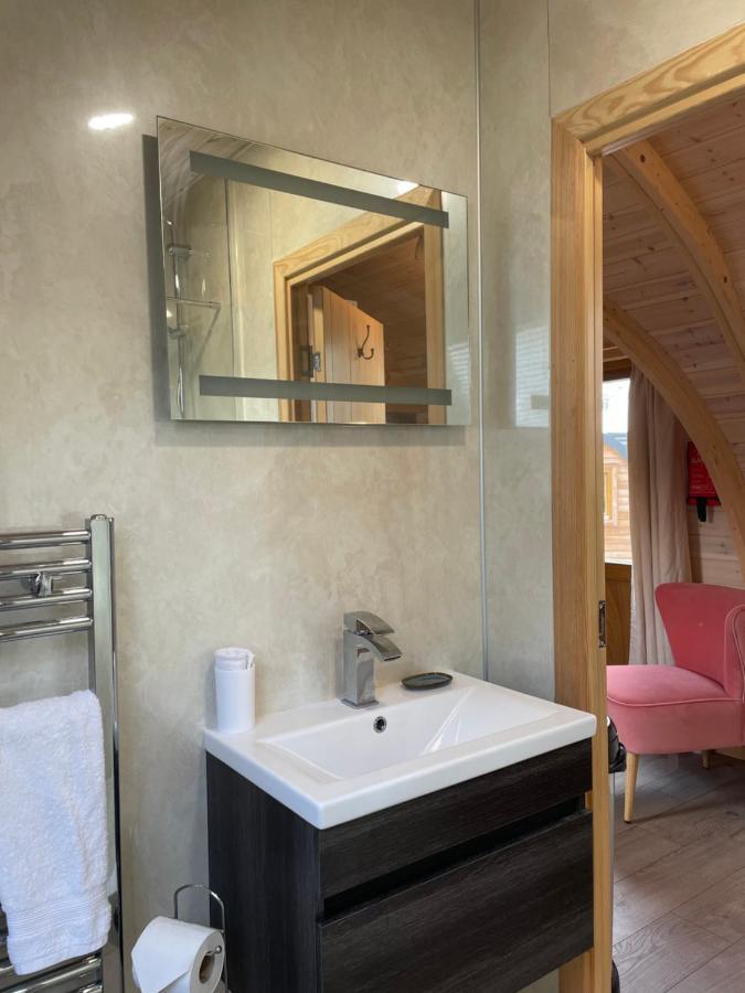 Hotel Squirrel Glamping Pod School House Farm Leighton  Zewnętrze zdjęcie