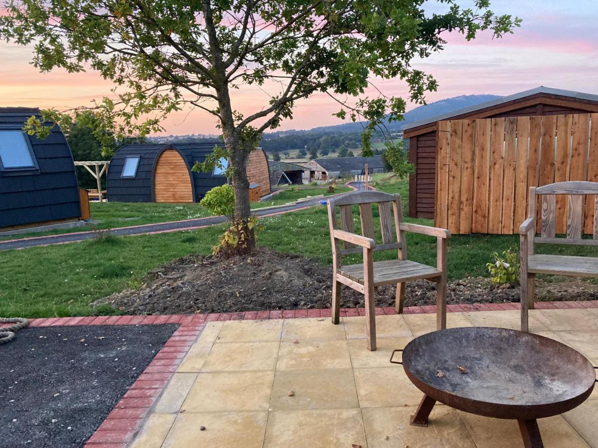 Hotel Squirrel Glamping Pod School House Farm Leighton  Zewnętrze zdjęcie